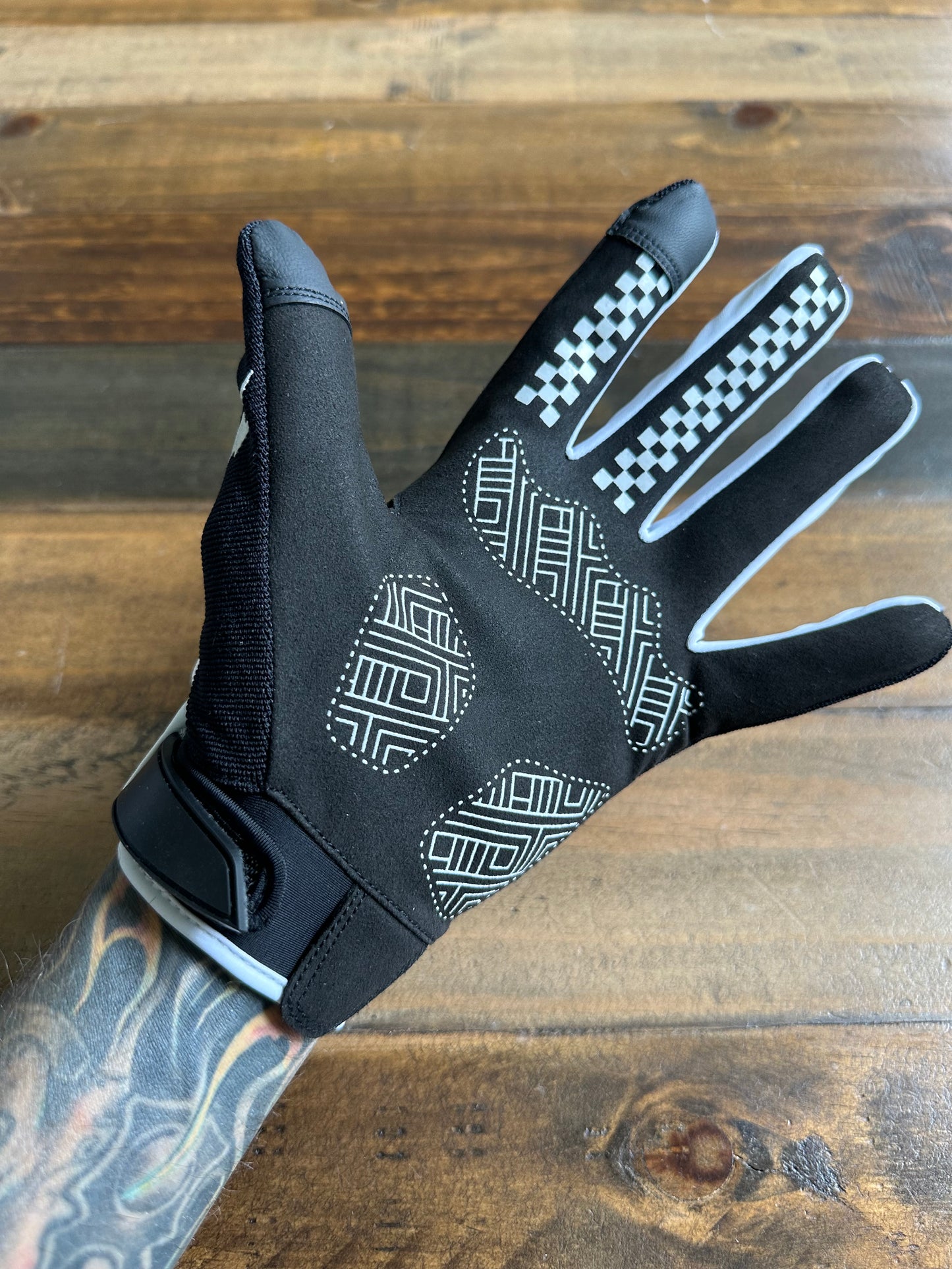 WFO 4 LIFE ™ - NEW - Moto X Style Gloves "Checkered Bolt" - Black